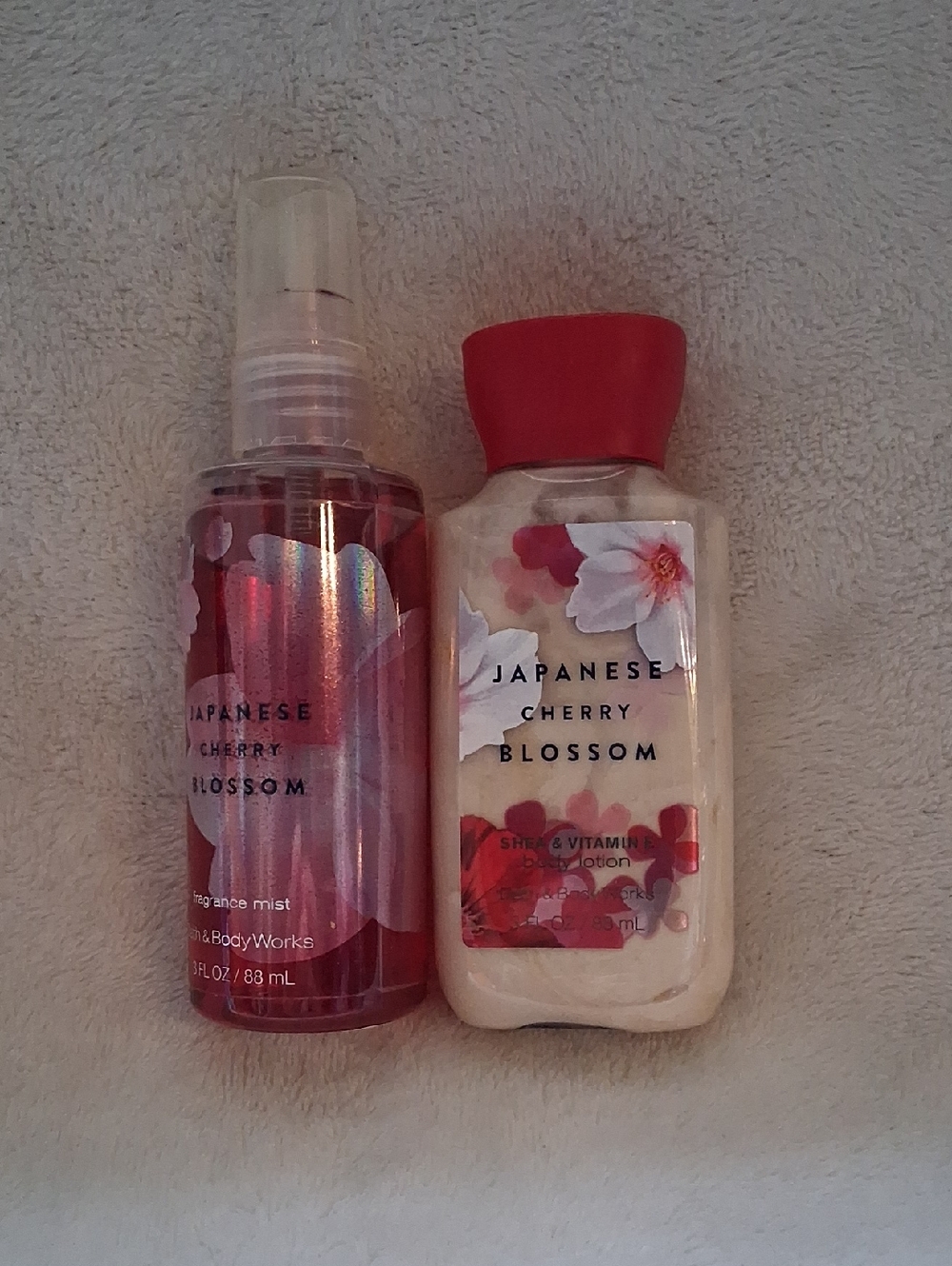 Bath & Body Works Japanese Cherry Blossom Mist & Lotion - Pink, White